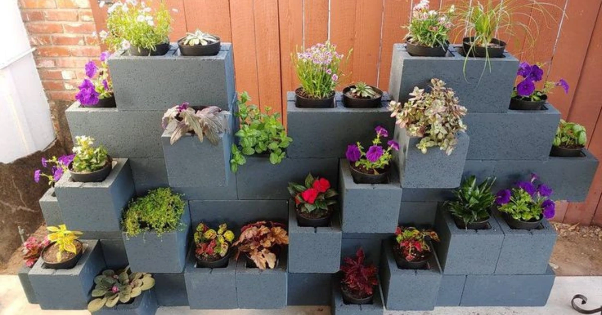 18 Fantastic Ideas to Your Yard with Cinder Blocks 